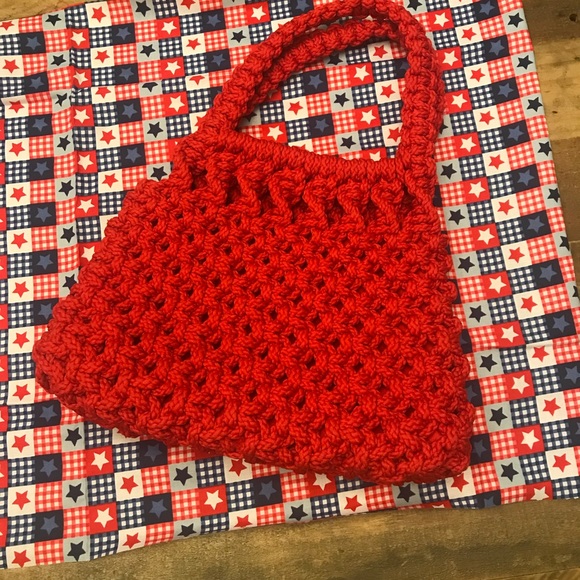 Red Macrame Open Weave Purse FREE SHIP - Picture 3 of 5